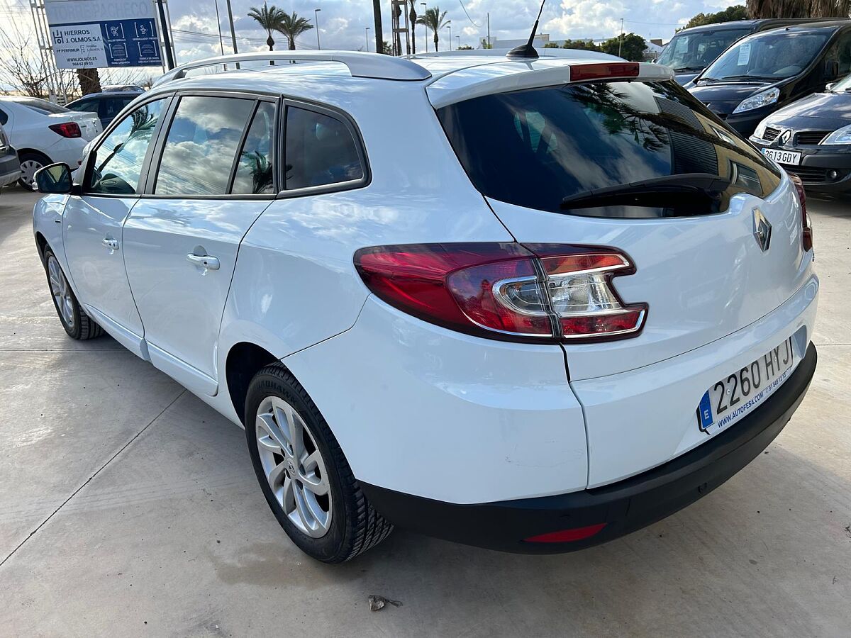 RENAULT MEGANE ESTATE LIMITED 1.5 DCI AUTO SPANISH LHD IN SPAIN 101K SUPERB 2014